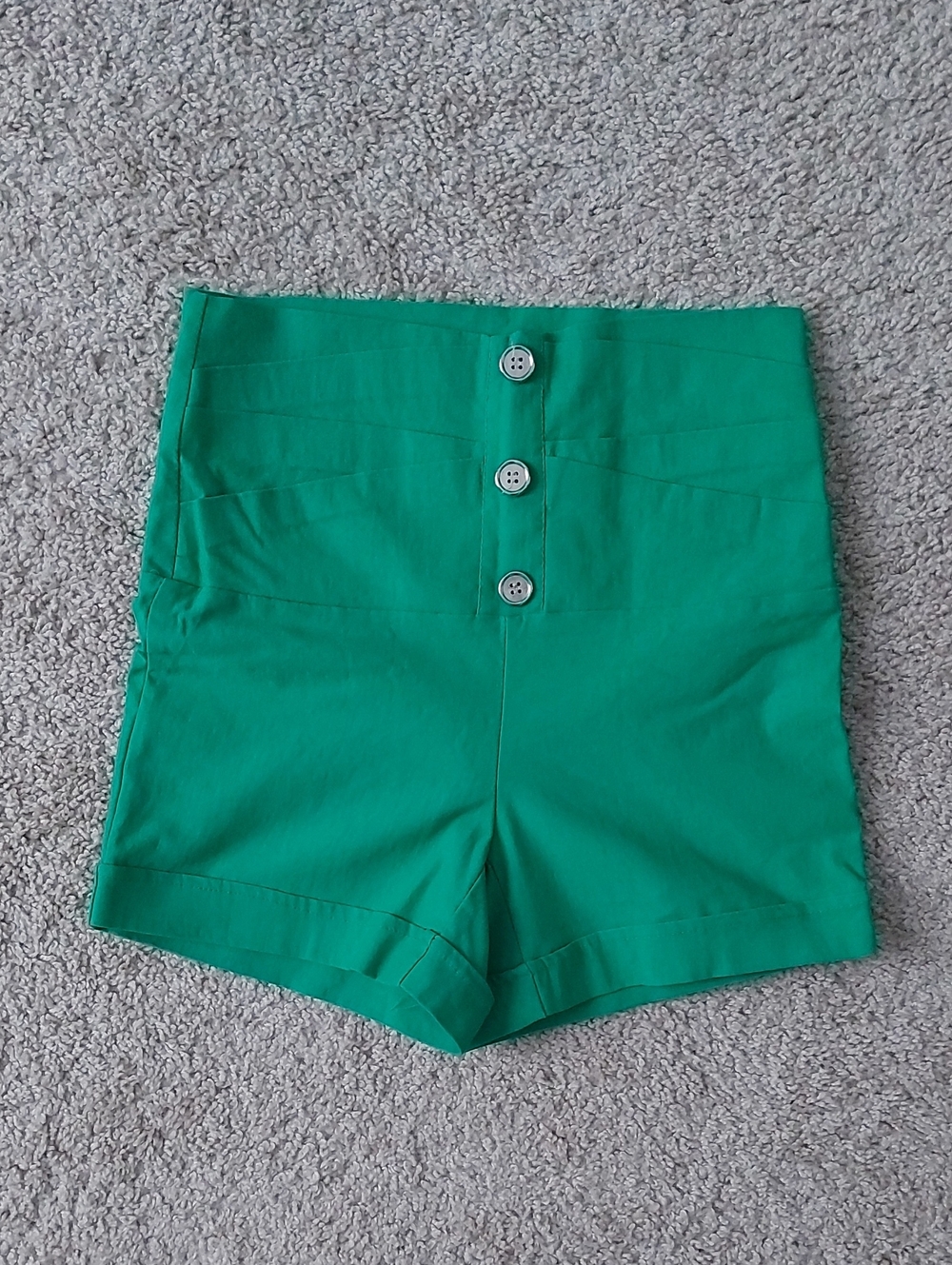 High-Waist Green Button-Front Women’s Shorts